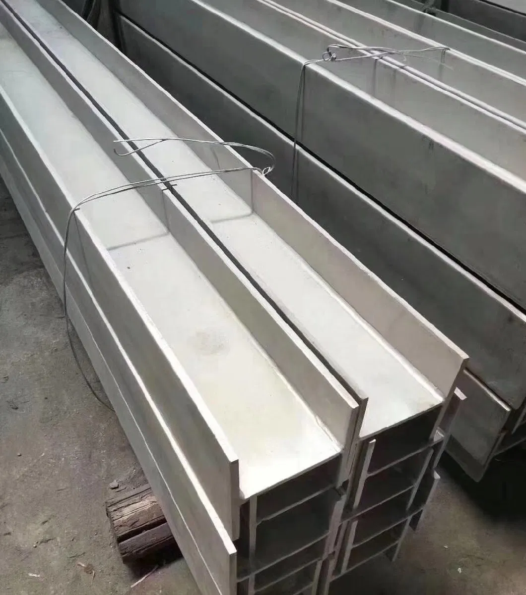 Factory Directly Sale AISI ASTM S355jr, S355jo, S355j2, S355j2w, S355K2, S355n, S355nl Carbon Steel H/I Profile Bar Beam for Construction