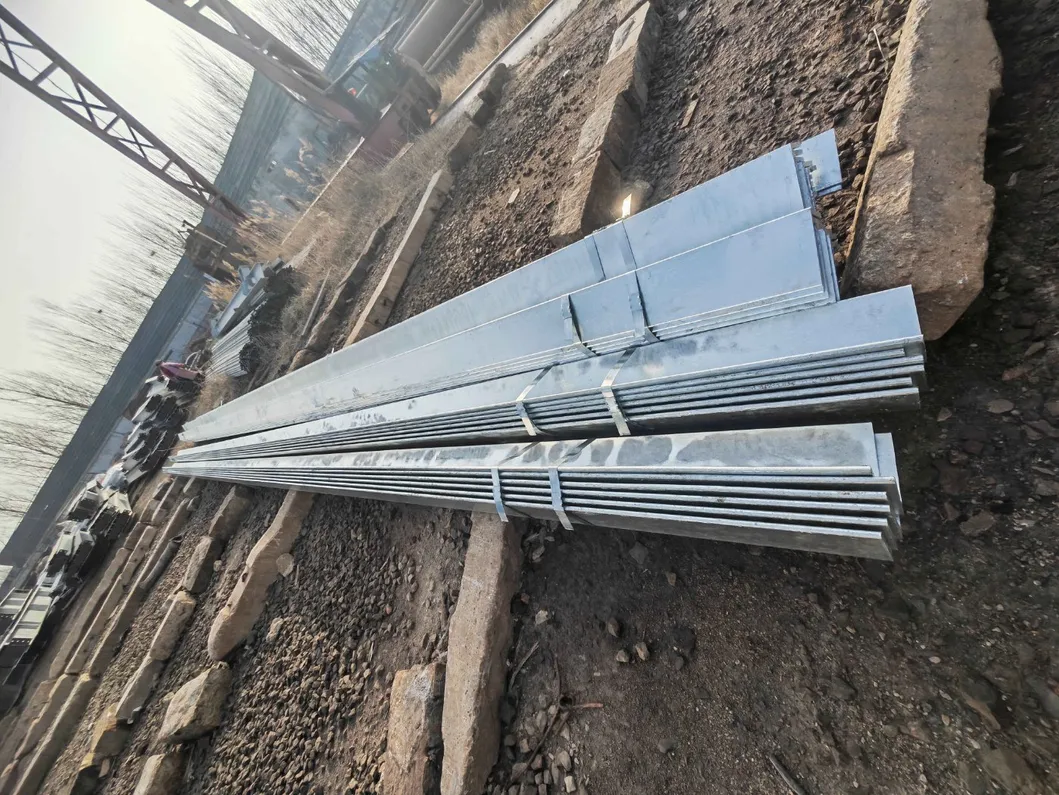Factory Price Carbon Steel Q235 Ss400 A36 GB Angle Steel